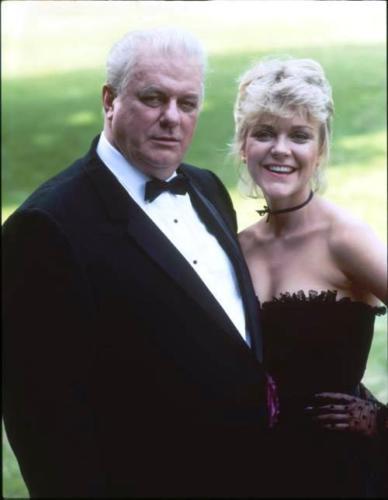 Charles Durning and Stephanie Faracy in Eye to Eye (1985)