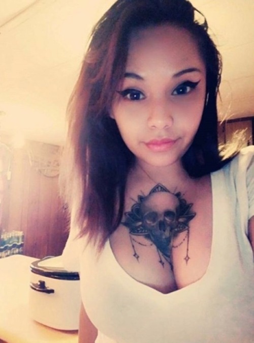jiblets23: Sexy gorgeous Navajo