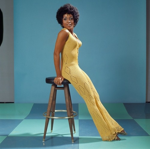 vintagewoc: Lola Falana (1970′s)