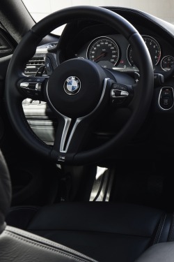 vistale:  BMW M4 Interior | via