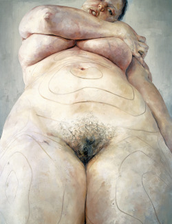 plusness: Jenny Saville. De la serie Plan (1993). Óleo sobre tela. It builds off the notion that one can only be attractive if thin. So how do most women see themselves when they look in the mirror? With overly voluptuous  bodies and thighs six feet