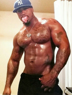 alwaysoptimisticharmony:  bigntastydc:   what would you do with that tongue? FOLLOW me 👉 http://bigntastydc.tumblr.com/   Let  him wet my hole really good for that fat ass dick!  Yes sexy brother