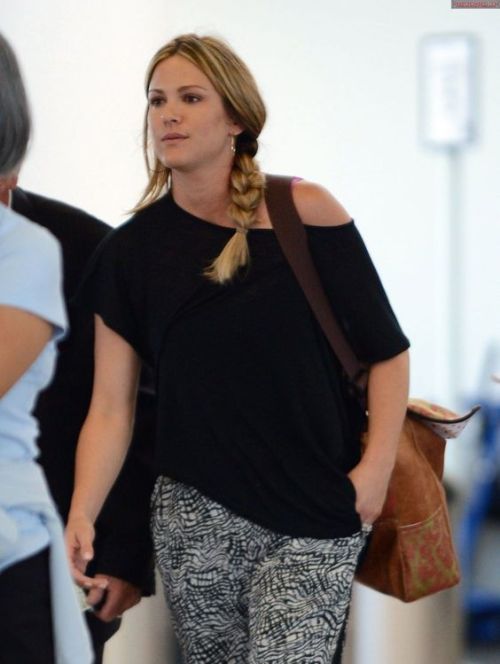 dailydanneelackles:Danneel and JJ Ackles fly out of LAX on July 23rd, 2013