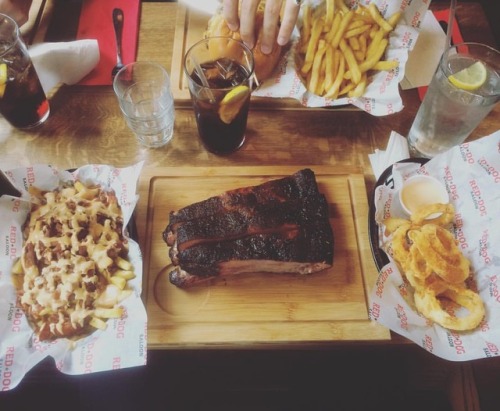 . . #me #food #foodporn #reddogsaloon #liverpool #baconfries #bbqribs #ribs #bbqfood #bbqmeat #ribsb