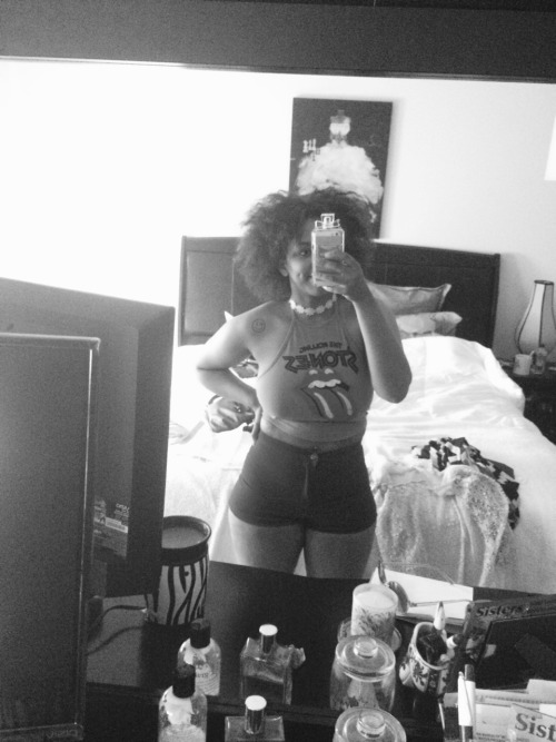 dunkarookween:  When the shorts fit like a glove.  Such a beautiful ass