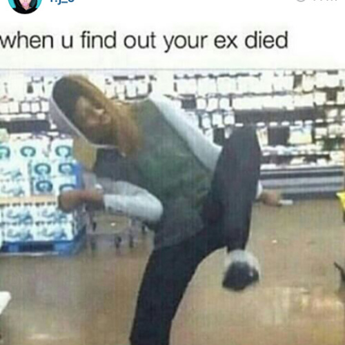 mindoftheunkind:  workinonthephones:WHY  Lmfao on god I hate everybody on here.