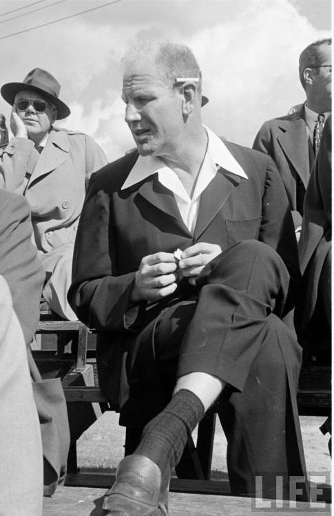 Bill Veeck at the St. Louis Browns spring training(Edward Clark. 1952)