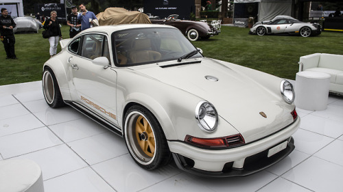 therealautoblog:Singer and Williams create bespoke lightweight ‘DLS’ Porsche 911: h