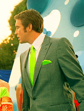 wulfqang:  Pushing Daisies meme ↳ 2/9 outfits 