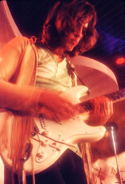 satya-:  David Gilmour | Pink Floyd  