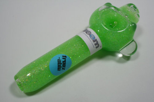 space-trash-club:LIQUID GLITTER PIPES BY DREAMCLICK HERE TO SHOP. TAKE $10 OFF WITH CODE SPACEGLITTE