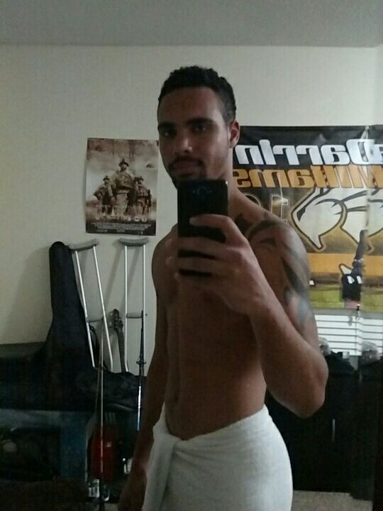 straightdudesnudes:  Let the biracial stud fest commence! Darrin is a hot biracial