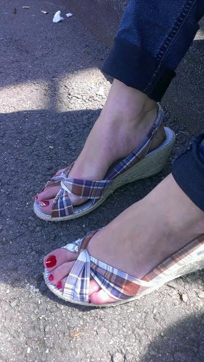 barefeetgirls: VERY sexy follower submitted feet!!! Sent to me by footie-licious.tumblr.