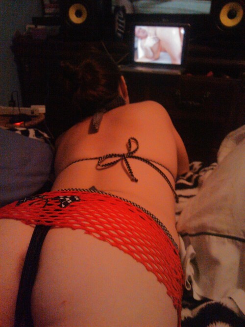 heytherebabygirl:A submission for a submission!! Wethardfastnrough has a hot girl, she’s tumbl
