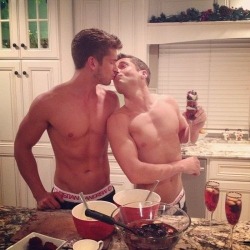 twoboysarebetter:  love is love