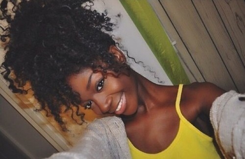 the-luscious-curlbombs:  http://the-luscious-curlbombs.tumblr.com/ 