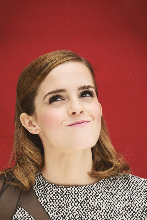 087/100 favourite pictures of Emma Watson