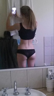 jaydeyfit:  ANON i hope this shows enough progress!! I havent documented my journey too well haha  