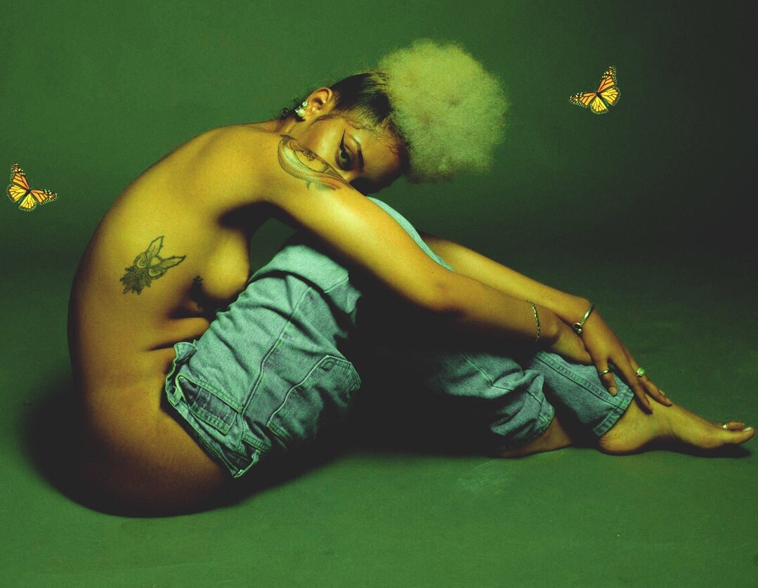 fr0fection:  long as we got love, love, love.