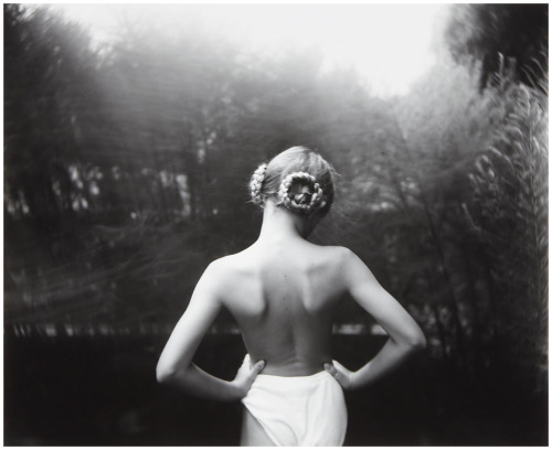 Sex sunsetgun: Sally Mann. 1992. https://painted-face.com/ pictures