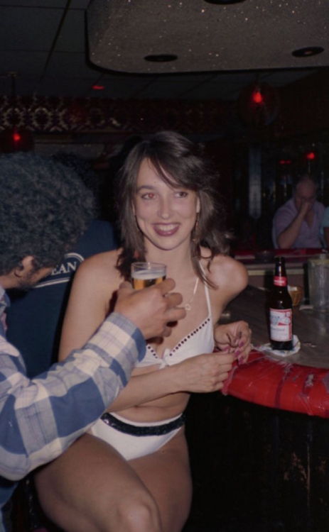 souleyes:  1980s L.A. stripper photos found adult photos