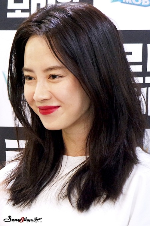 gapiplus:170430 Song Ji Hyo Mobile game Lords Mobile Fan Meeting (cr. Song Ji Hyo Baidu Bar)*please 