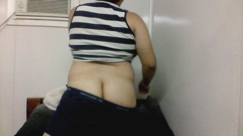 windsofravenclawcub:  everythinggotflipped:  Womp! :P  I’ve wanted to penetrate Santos for so long now… 