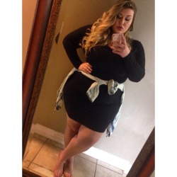 plus-size-barbiee:  So thick that everyone