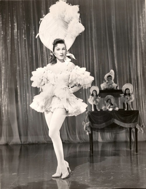 jeanjeanie61:Gale Robbins - ‘Oh,You Beautiful Doll’ - 1949photos.lucywho.com
