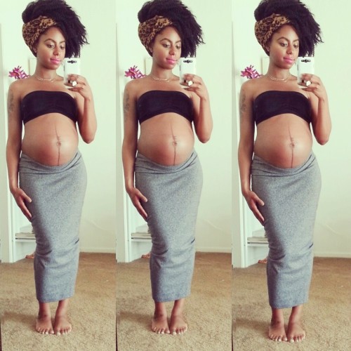 hi-imcurrentlyobsessed: Beauty and the bump..