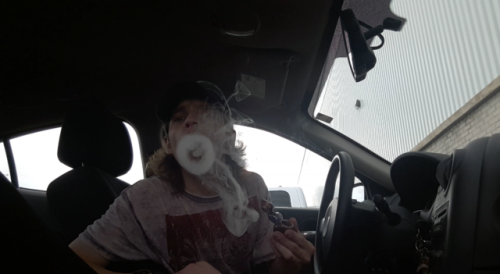 ganjaking: Its fun blowing O’s