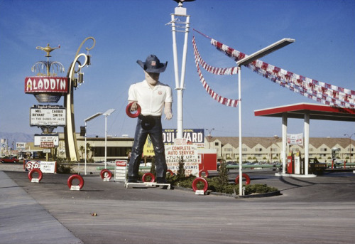 nevver:Leaving Las Vegas, Denise Scott Brown