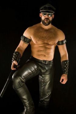 leatherhostage:  go to http://leatherhostage.tumblr.com