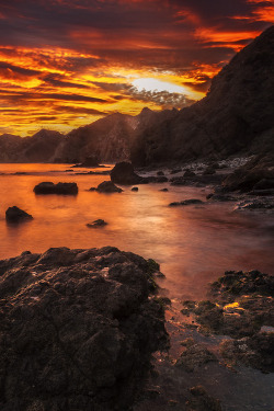 sundxwn:  Red in the coast by Francisco J Ruano Rodriguez 