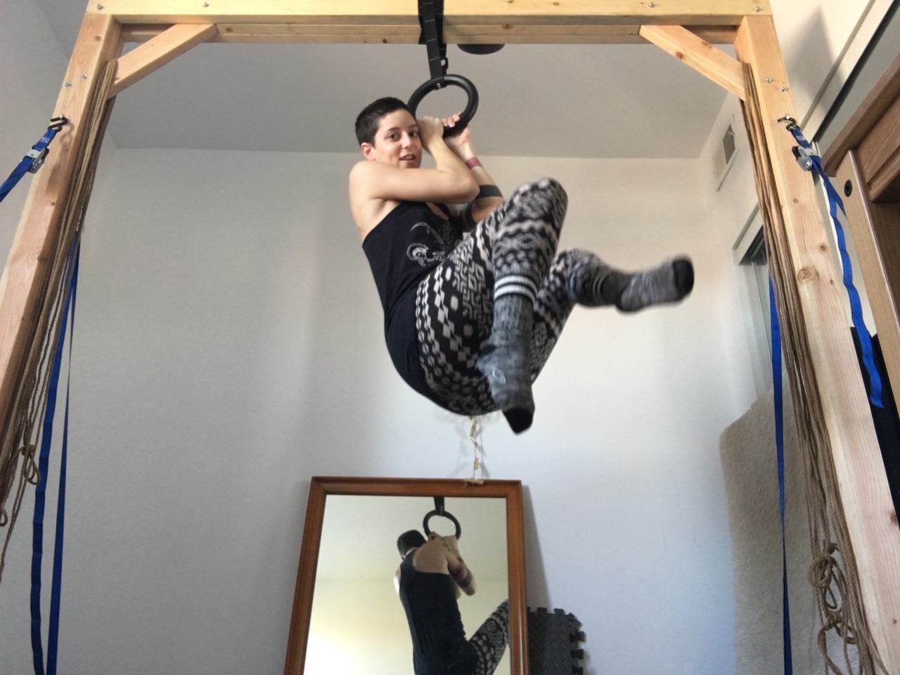 camdamage:  Shitty pics but check the new rig!!    Built by Sardonic (s4rdonic on