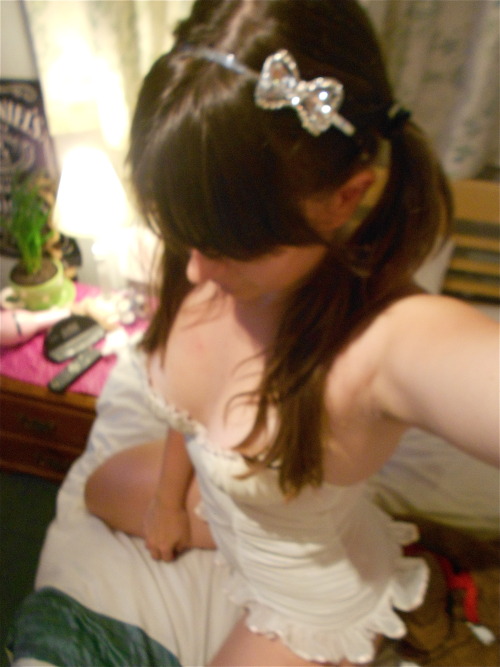 the-littlegirl-lost:  taken for fun whilst making those gifs (◠‿◠✿)