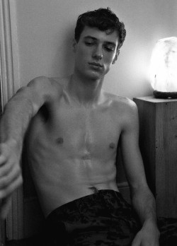 l-homme-que-je-suis-blog:Tommaso de Benedictis Photographed