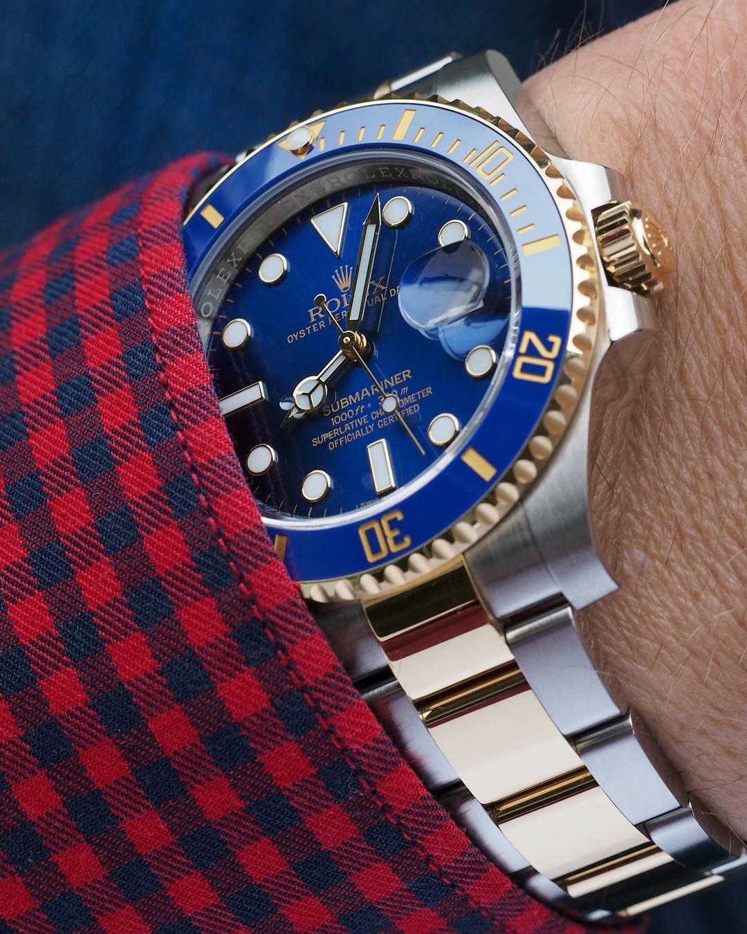 womw:  🔵🔴 F R I D A Y 🔴🔵 Gotta hate Fridays. And tomorrow its even worse