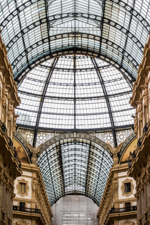 dharmatv2: Galleria Vitorio Emanuele II04/2015 - Piazza del Duomo, Milano*La bella Italia