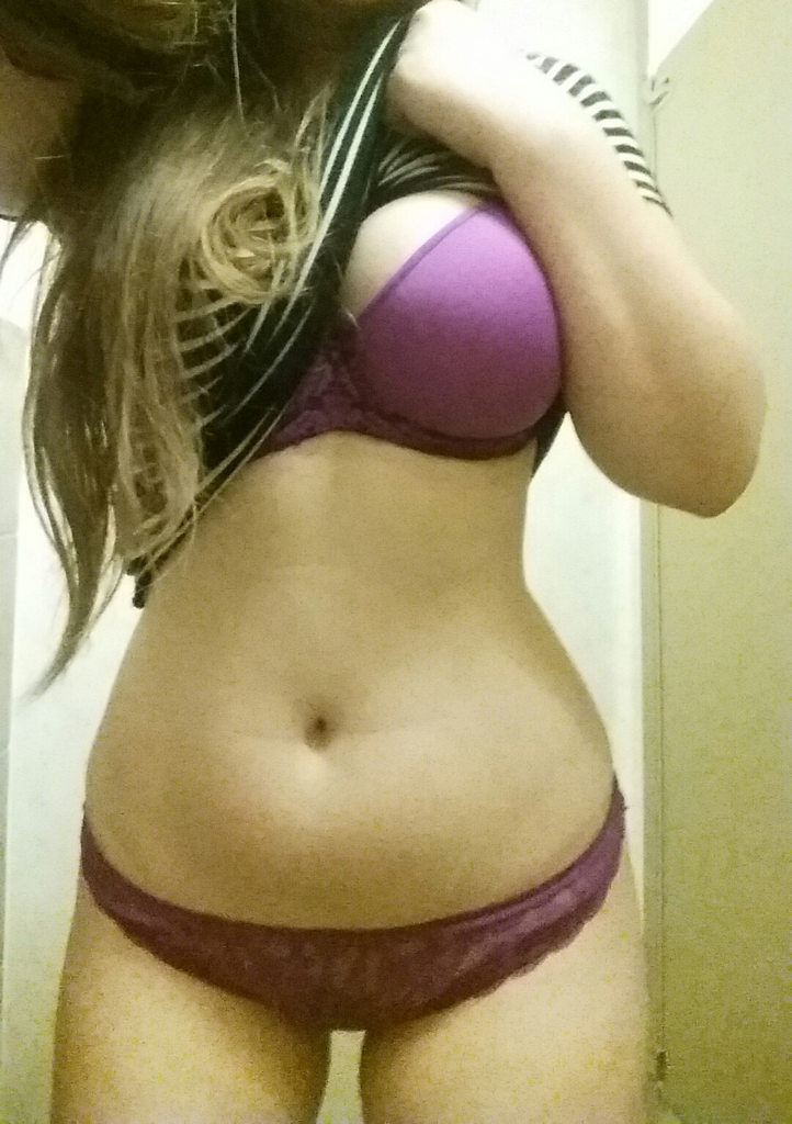 itsexyrandom:  In need of a midday fuck.