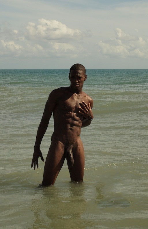 tallyungblknudist:    #blackmalenudity   