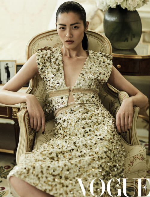 LIU WEN wearing CHANEL PRE-FALL 2017