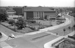 germanpostwarmodern:  Municipal Hall and