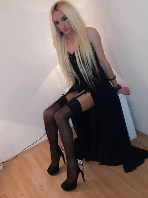 cocksucked-xdress: tranny buttfuck