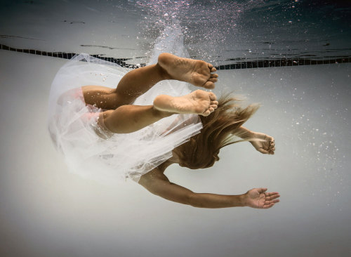 Underwater Passion adult photos