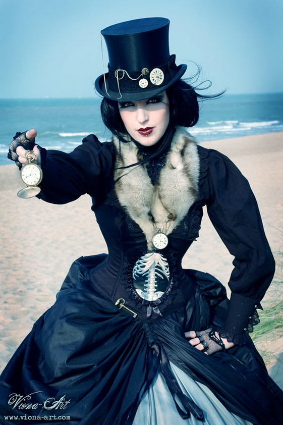 corset-fetish:  Corset FetishCorsets on Twitter