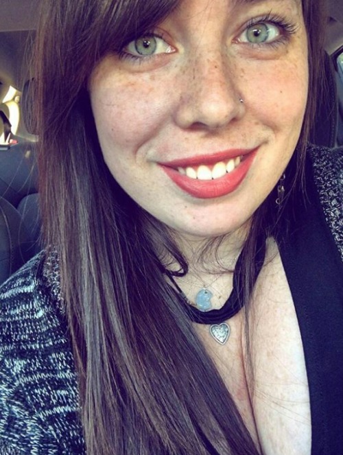 gynie-ville:  She visits the gynecologist as a regular part of her female health care.
