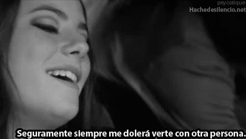 Tal vez todos los hilos dentro de él se rompieron