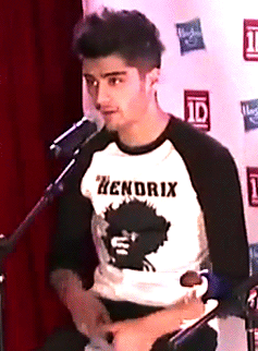 choobear:I dont know if this is frustrating or cute as hell. x