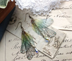 feather-haired:  Rainbow Faerie Wing Earrings by